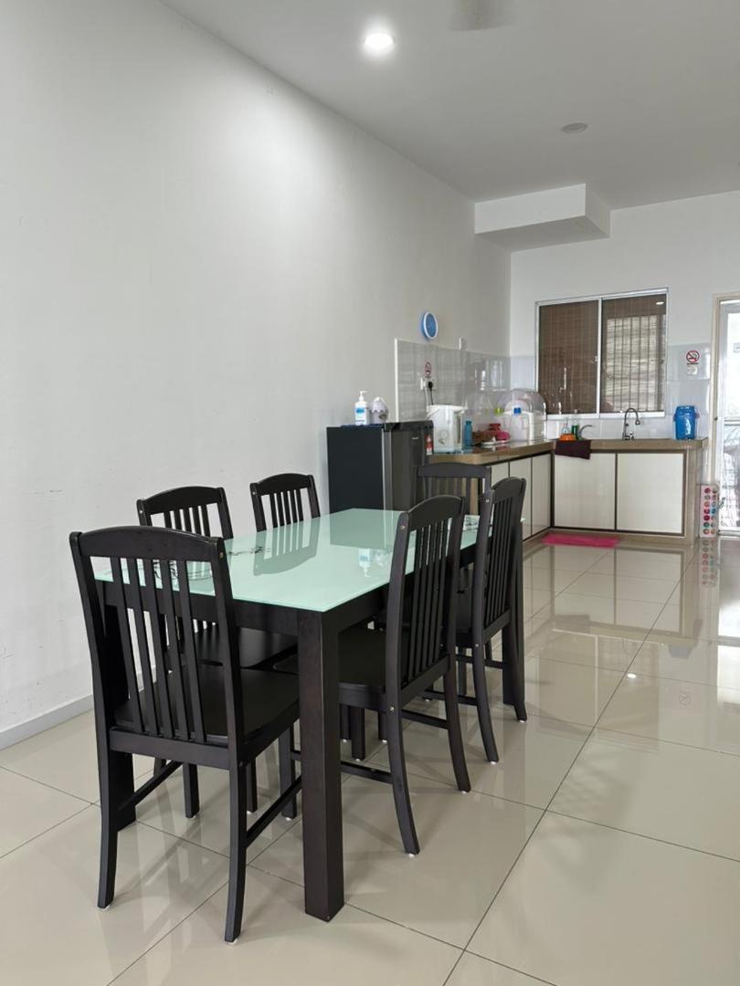 Mr.J Homestay Taiping Exteriör bild